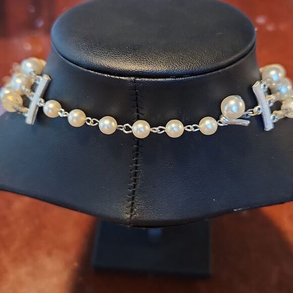 Vintage Japan three strand beaded necklace - Picture 5 of 6